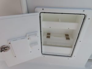 Ultra 305 SE Photo 36