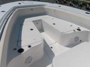 Gamefish 28 Forward Seat Photo 10