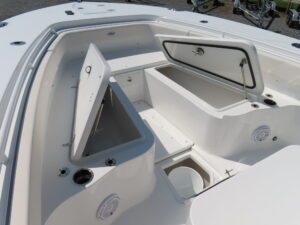 Gamefish 28 Forward Seat Photo 11