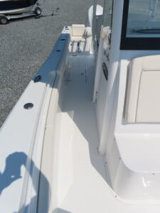 Gamefish 28 Forward Seat Photo 19