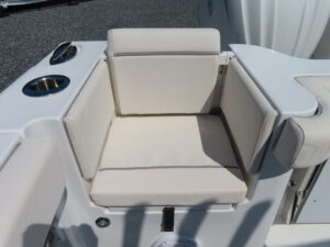 Gamefish 28 Forward Seat Photo 42