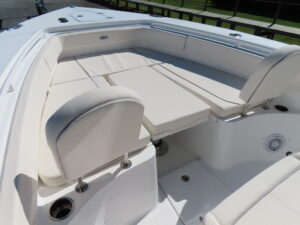 Gamefish 27 Forward Seat Photo 11