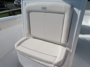 Gamefish 27 Forward Seat Photo 9