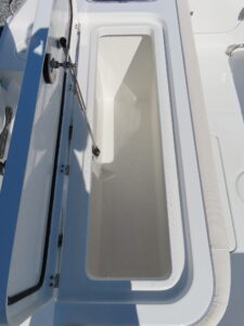 Gamefish 27 Forward Seat Photo 47