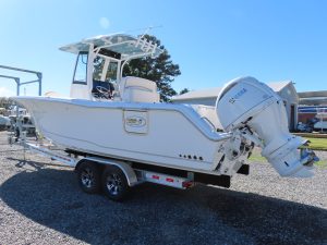 Gamefish 27 Forward Seat Photo 3