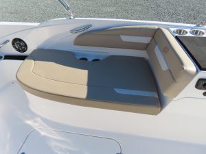 SunDeck Sport 185 OB Photo 22