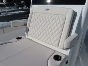 Ultra 305 CB Photo 10