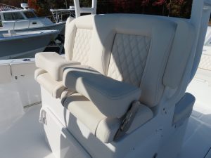 Ultra 305 CB Photo 24