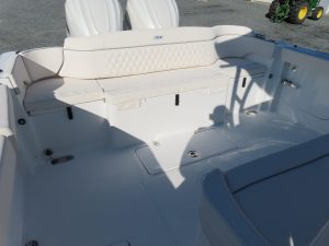 Ultra 305 CB Photo 40