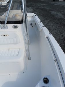 Triton 225 Photo 17