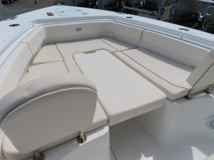 Gamefish 27 Forward Seat Photo 8