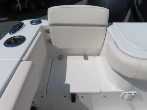 Gamefish 27 Forward Seat Photo 42