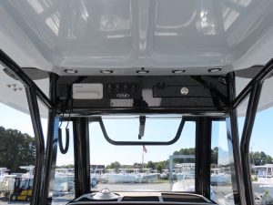 Ultra 305 SE Photo 32