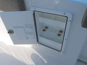 Ultra 305 SE Photo 40