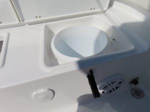 Ultra 245 SE Photo 40